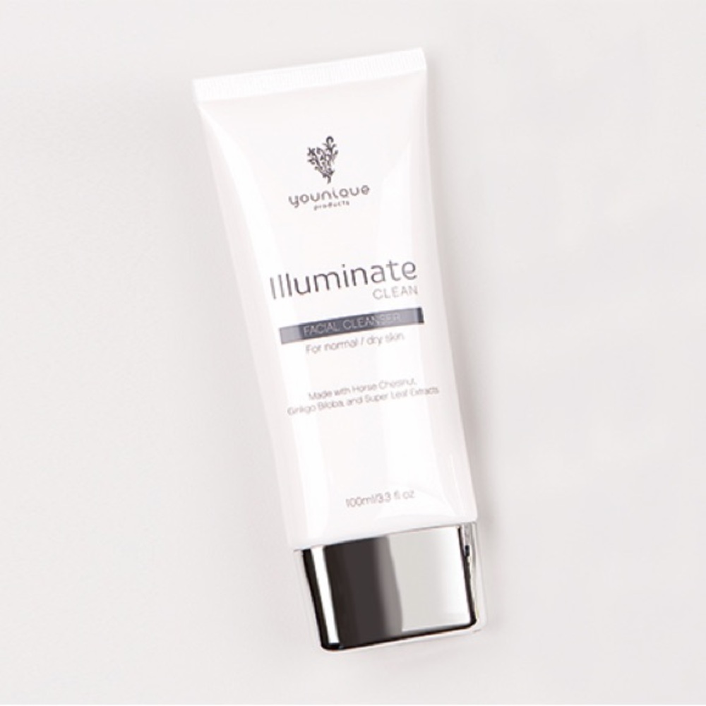 NIB Younique Illuminate clean facial cleanser skincare full size 3.3oz